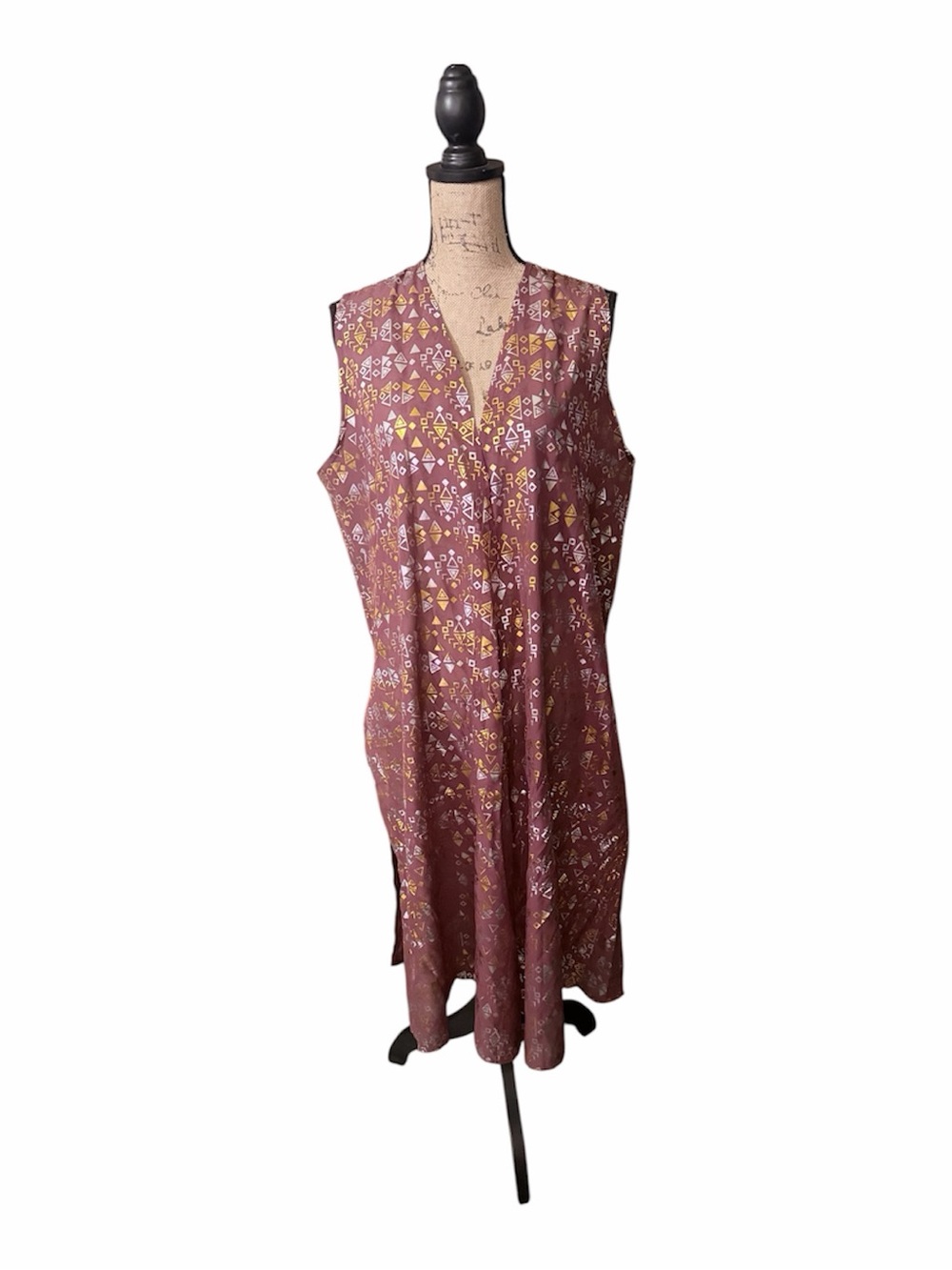 LuLaRoe Joy Mauve Geometric‎ with Metallic Accents
